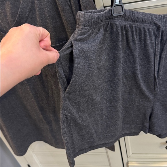 Two piece pajama set - Picture 5 of 9